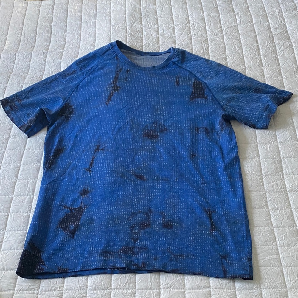 Lululemon Swiftly Men's Blue Athletic Shirt